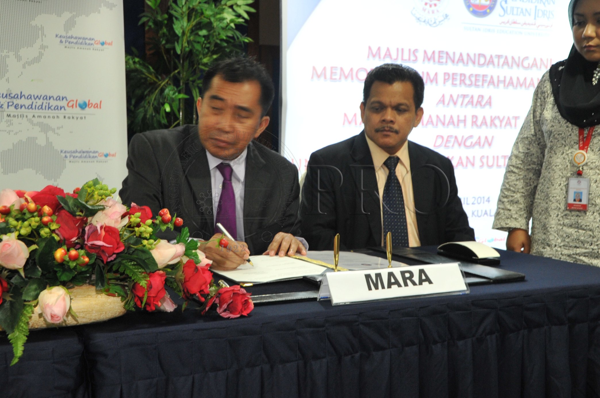 PRO 14 37 MARA PRO 4733